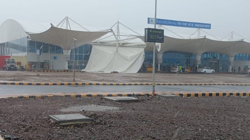 gujarat | rajkot airport | Canopy collapses |