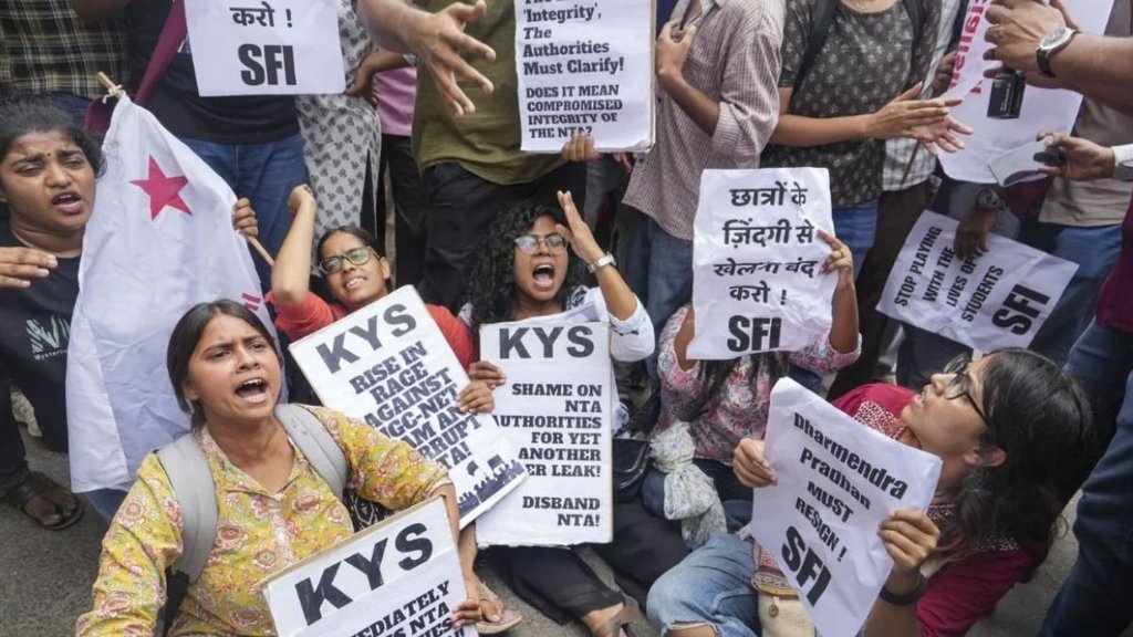 NEET, NEET CBI, PAPER LEAK