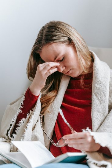 Foods To Eat And Avoid In Migraine