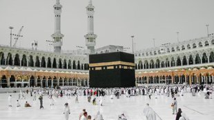 saudi arab | Muslim | pilgrimage Mecca |
