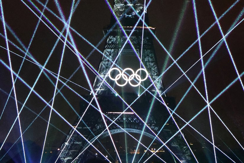 Eiffel Tower Light Show
