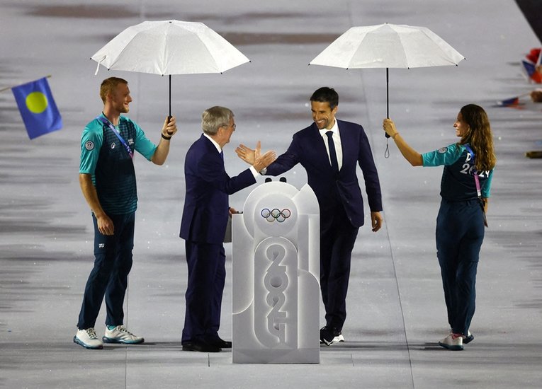 Rainy Ceremony