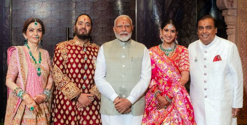 Narendra Modi in Shubh Ashirwad Ceremony