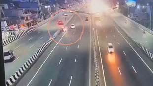 Road Accident, Delhi Meerut Expressway, Viral video