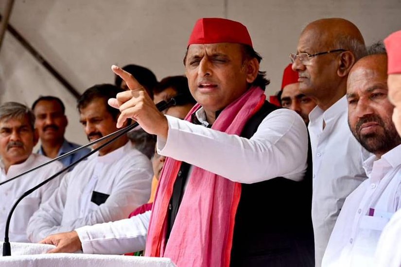 Akhilesh Yadav Crooked Nose Reason
