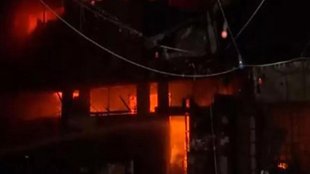 Delhi Fire Breaks Out | Delhi Fire Breaks Out Uniform Shop | Café in Mayur Vihar Phase-2
