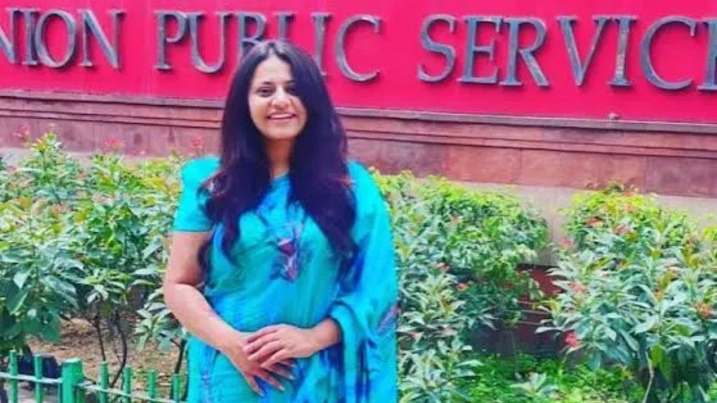 IAS, MAHARASHTRA NEWS, Pooja Khedkar
