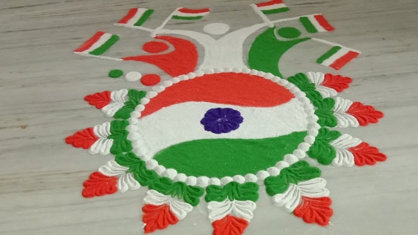 आप रंगोली में आर्मी टैंक बना सकते हैं और इसके आस-पास तिरंगा लहराते हुए दिखा सकते हैं। ये उस दिन को पूरी तरह से दिखा सकता है। (P.C. Insta-schoolife.in)