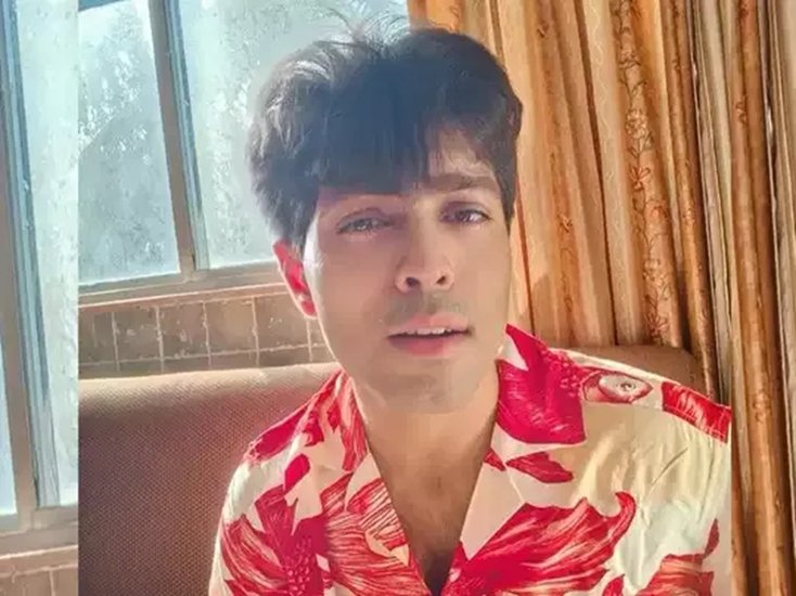 Who plays Shayar Raheem in Mirzapur 3