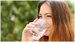 beauty benefits of drinking water
