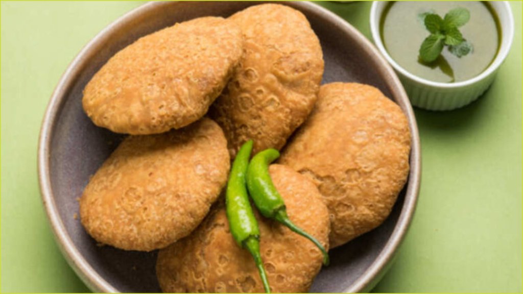 How to make Pyaj ki Khasta kachori How to make Pyaj ki Khasta kachori