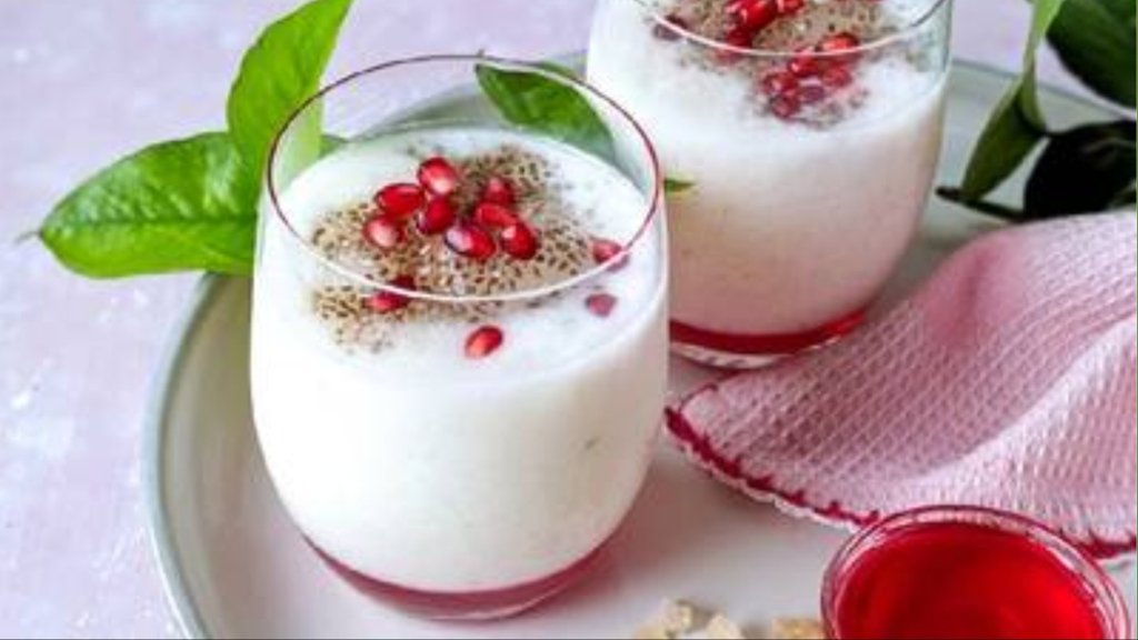 gond katira drink with milk for body detox