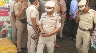 IAS Officer, Woman consume poison to death