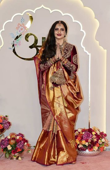 Rekha Look in Anant Ambani and Radhika Merchant Wedding