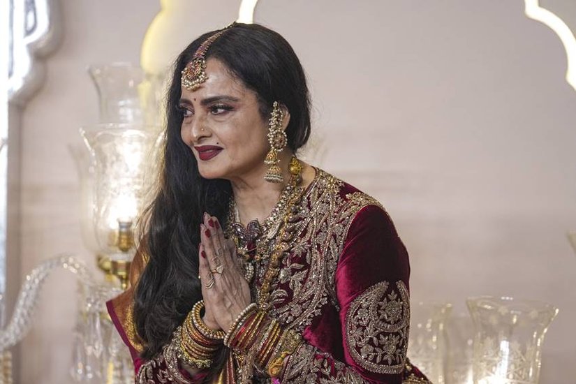 Rekha look in Anant Radhika Wedding