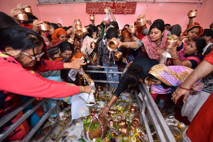 shivling par kya chadhana chahie kya nahin