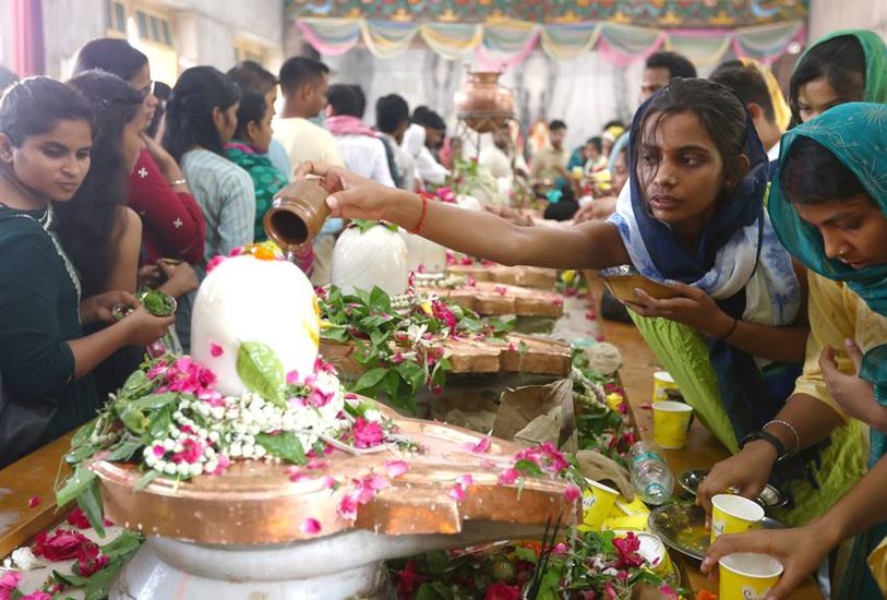 Importance of Green color in Sawan