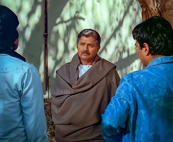 Panchayat 3 Actors is Sholay Stars Role