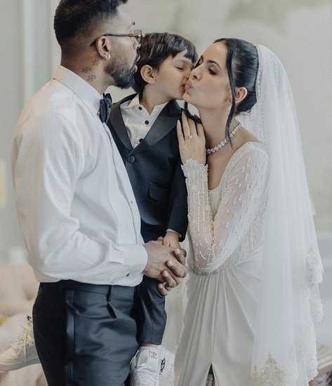 Hardik Pandya son Agastya