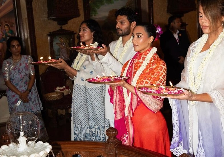 Kim Kardashian serving meals at temple