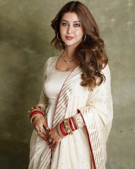 Sonarika Bhadoria Says Not getting Work