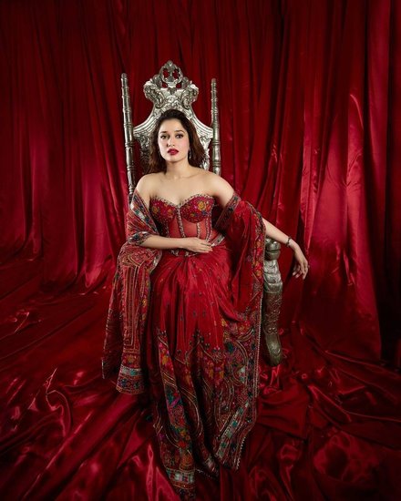 Tamannaah bhatia Red Dress