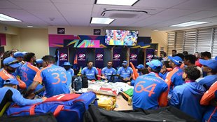 Team India Dressing Room, Rahul Dravid, Virat Kohli