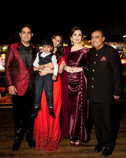 akashwithwifekids