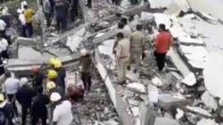 गुजरात में 6 मंजिला इमारत धराशाई, 7 लोगों की गई जान, राहत बचाव में जुटा प्रशासन