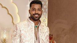 अनंत अंबानी की बारात में बॉलीवुड एक्ट्रेस के साथ ठुमके लगाते दिखे हार्दिक पंड्या, बीवी नताशा नहीं इस साथी खिलाड़ी के शादी में पहुंचे