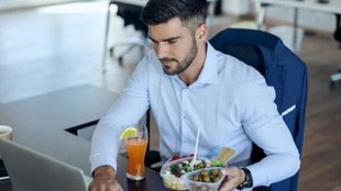 workplace, snacking, apples, dry fruits, prunes, productivity, celebrity, nutritionist, Ryan Fernando, healthy, habits, natural foods, nutrients, fiber, calories,