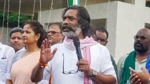 Hemant Soren, Champai Soren, Jharkhand Mukti Morcha