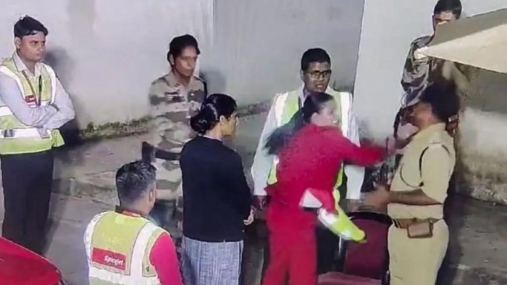 jaipur | spicejet employee | cisf |
