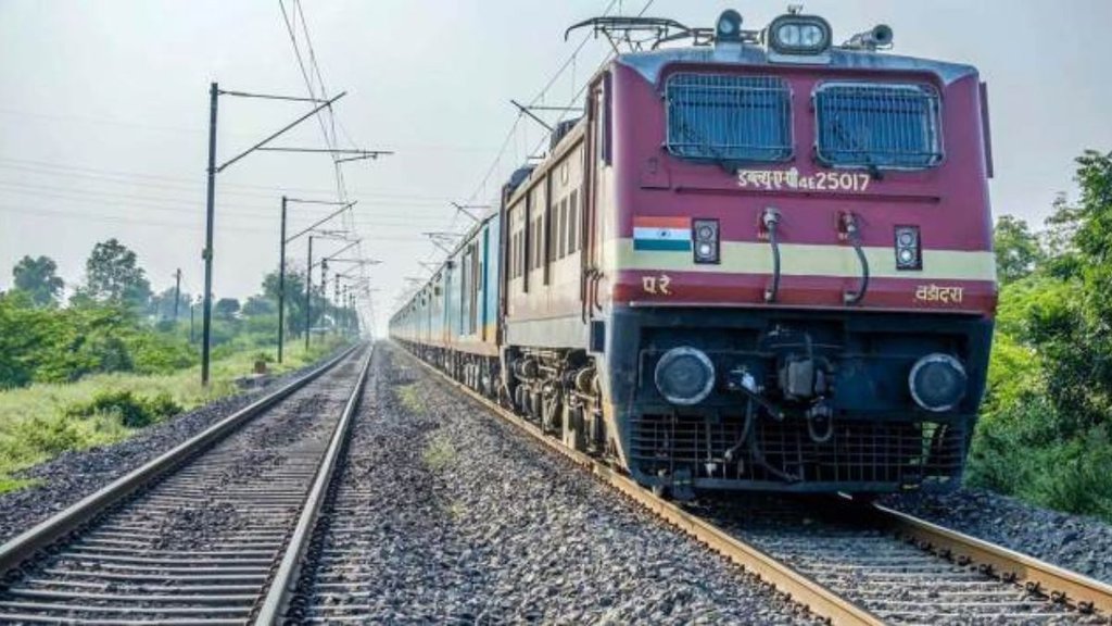 jammu tawi train | bomb threat |