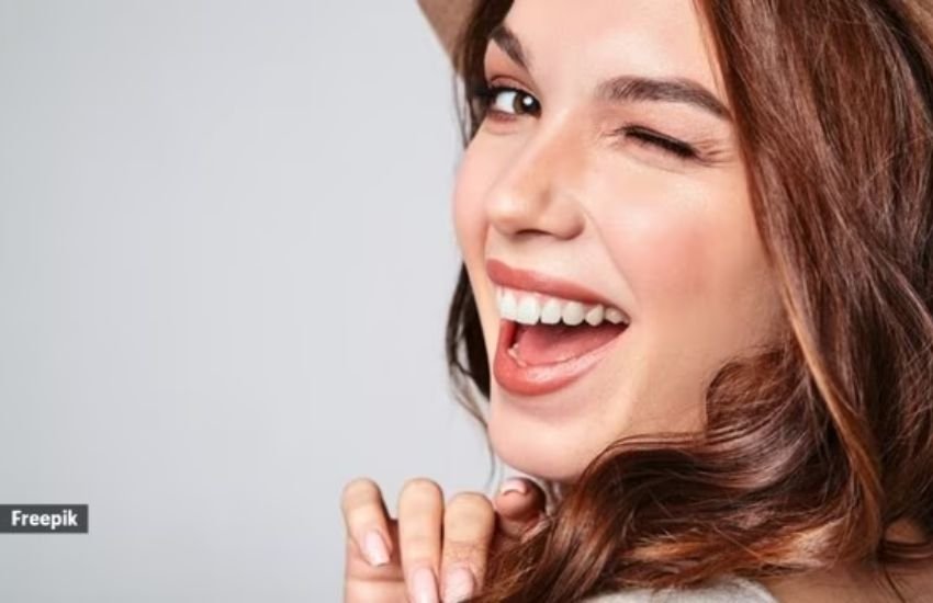 Oral Health, Oral Hygiene, Health News, when to change toothbrush, toothbrush habits, toothbrush, How often should you change your toothbrush, healthy toothbrush habits, Tooth Brush, toothbrush and oral health, kitne dino me badal le apna toothbrush, टूथब्रश, कब बदलें टूथब्रश