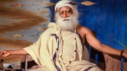 Colon Cure: एक चम्मच तेल से पेट के कोने-कोने की करें सफाई, आंतों की गंदगी हो जाएगी साफ, सदगुरू ने बताया इस्तेमाल का तरीका