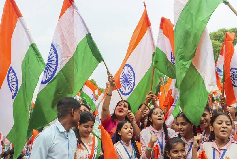 independence day flag hoisting rule