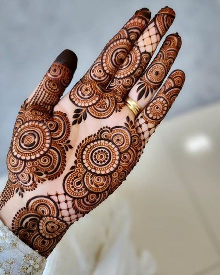 Easy Mehndi Designs