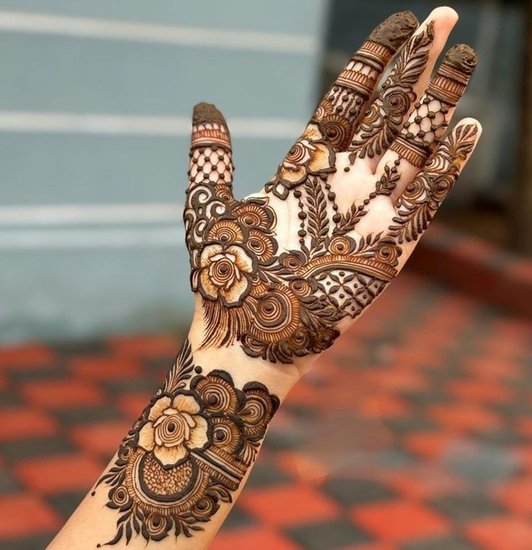 Traditional Mehndi Patterns