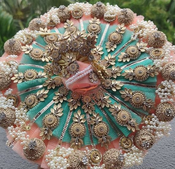 Festive Attire for Laddu Gopal
