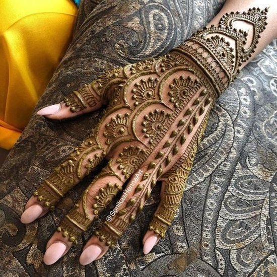 Back Hand Mehndi Designs