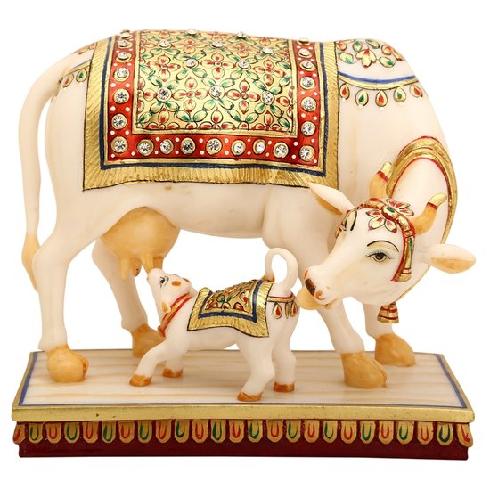 Cow and calf statue
