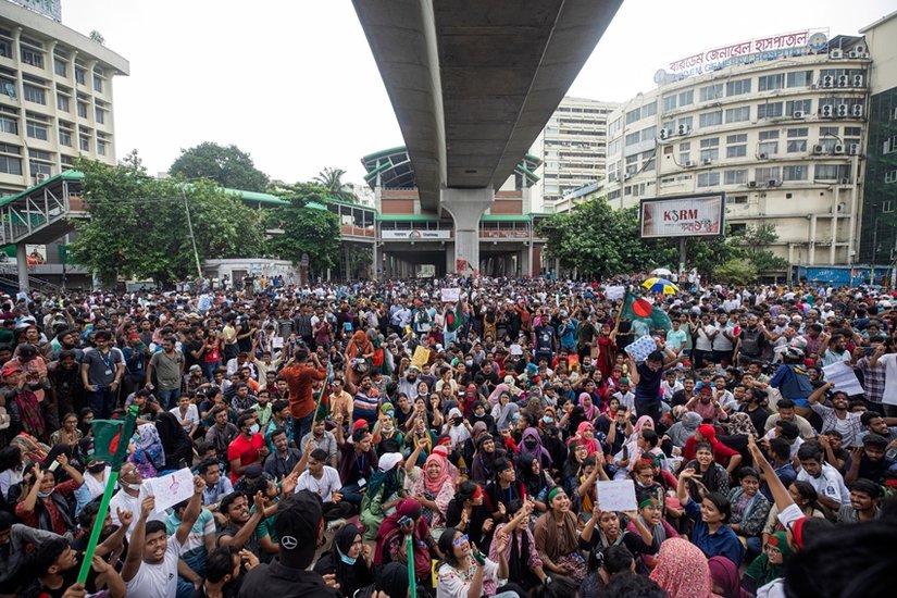 Sheikh Hasina flees country