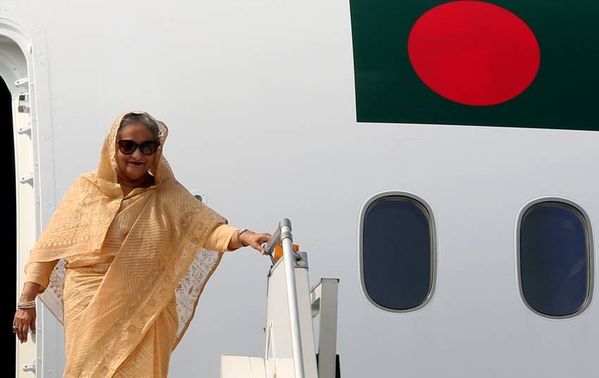Sheikh Hasina resigns