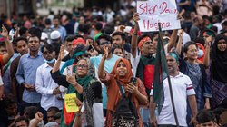 Bangladesh CJI: चीफ जस्टिस ऑफ बांग्लादेश के घर में भी घुसे प्रदर्शनकारी, कार – फर्नीचर सहित लूट ले गए सारा सामान