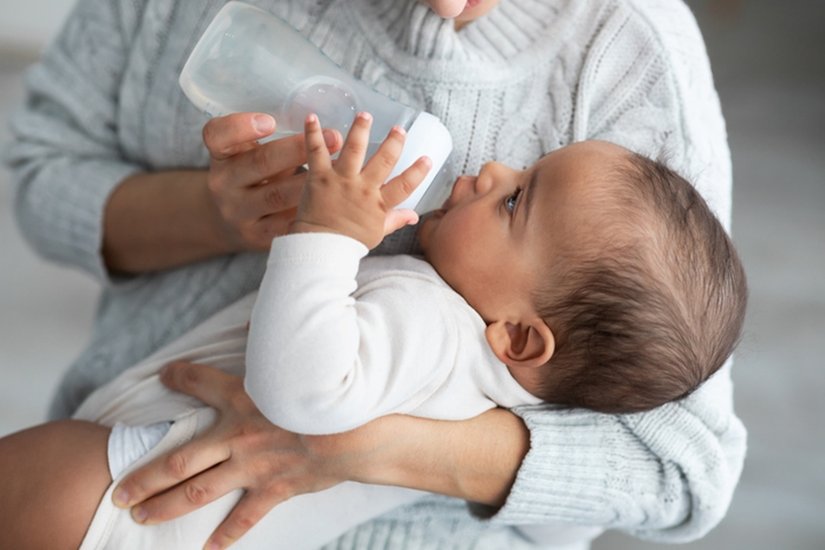 First 6 months baby hydration