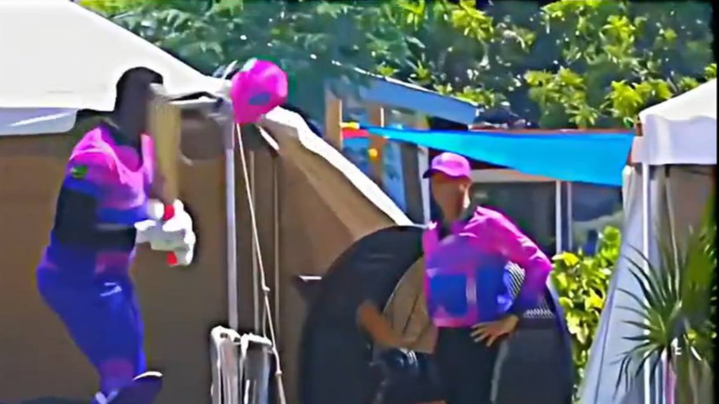 Carlos Brathwaite hits Helmet, Carlos Brathwaite Helmet,Carlos Brathwaite