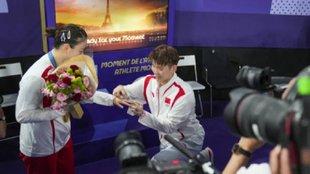 Olympics 2024. China, Huang Ya Qiong proposed by Liu Yuchen