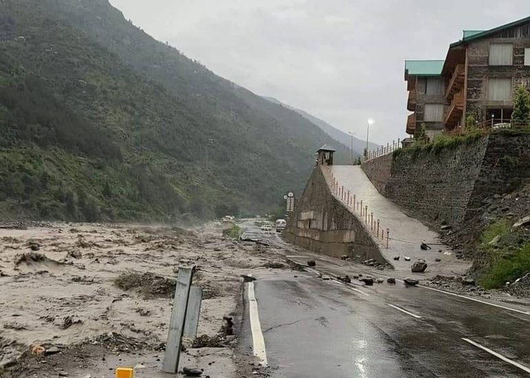 Cloudbursts in Manali
