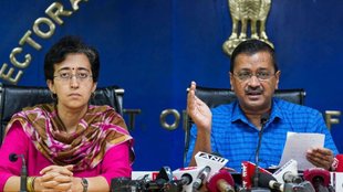 Delhi Govt | kejriwal photo | atishi showcauses officials